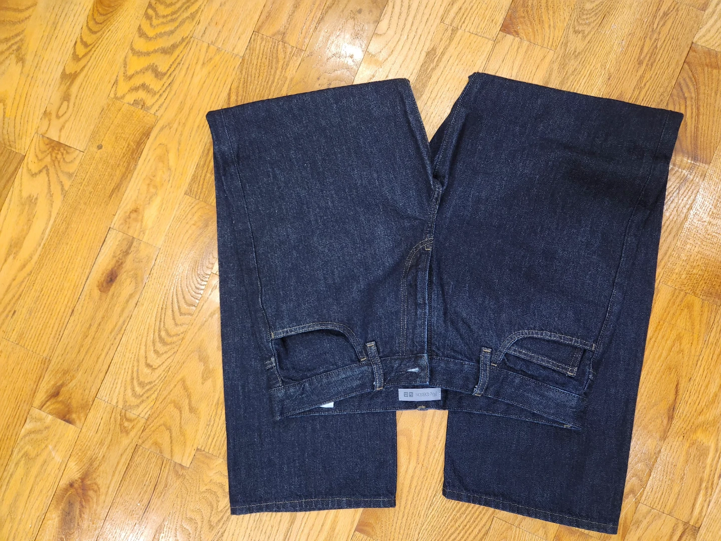 Uniqulo J.W. Anderson straight jeans for men - photo 3