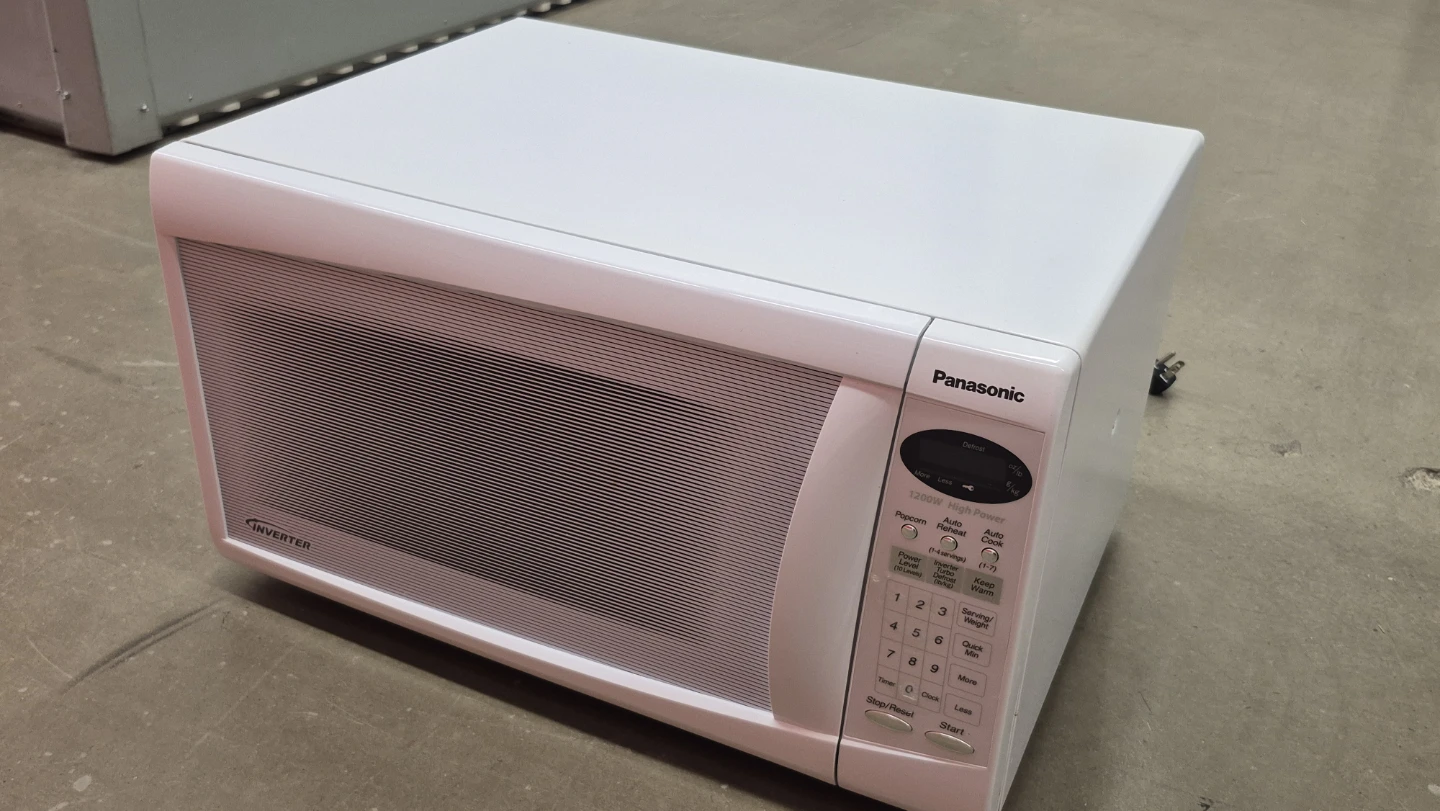 Panasonic NN-SA636W Microwave Oven