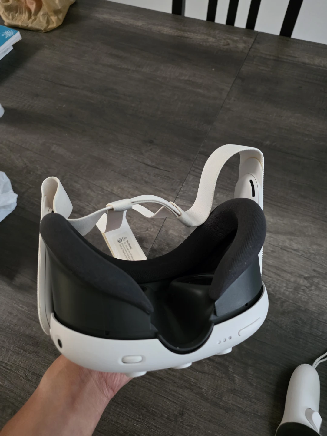 Meta Quest 3 128GB  VR Headset with Controllers - photo 4