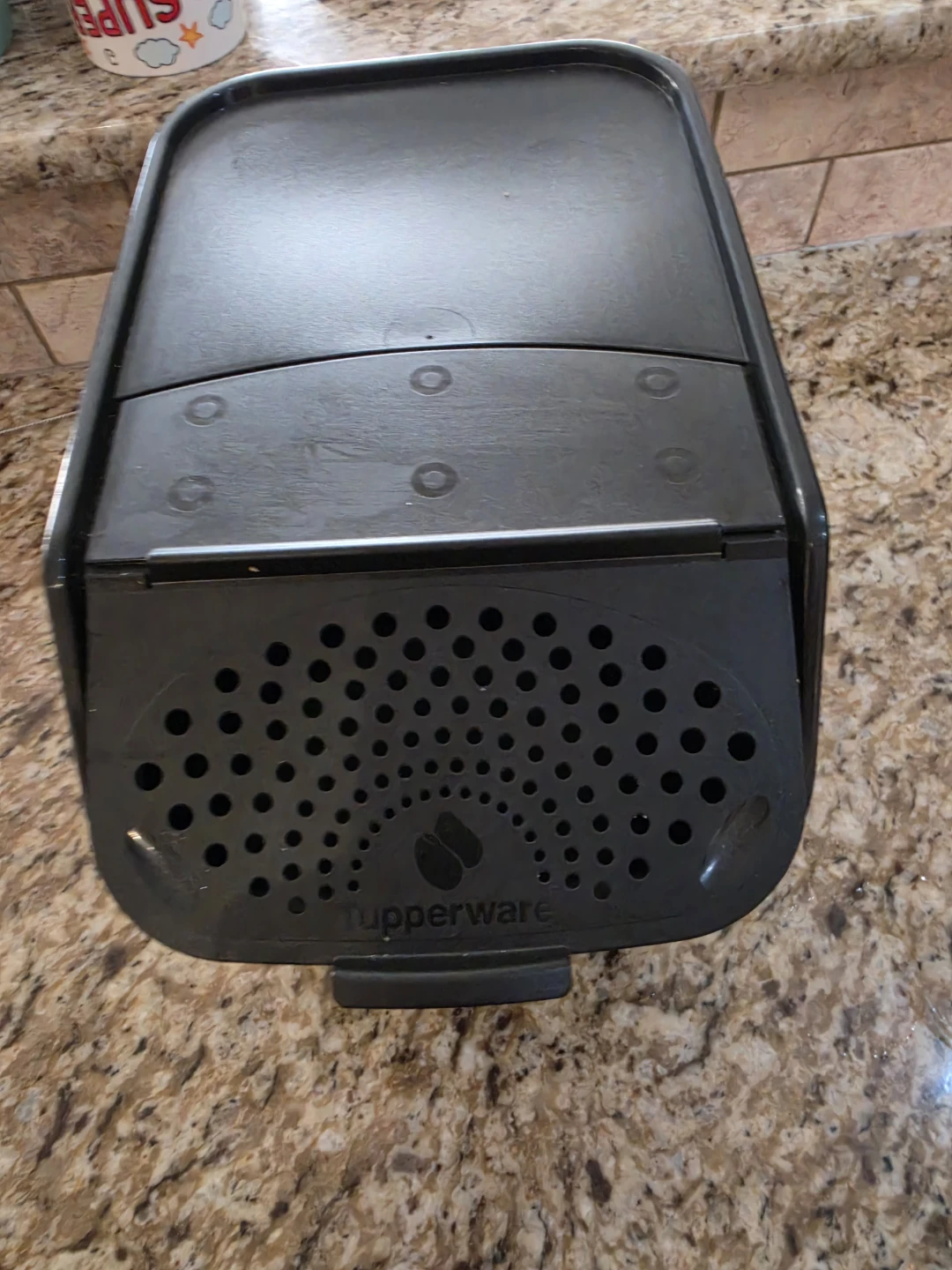 Tupperware potatoe storage container