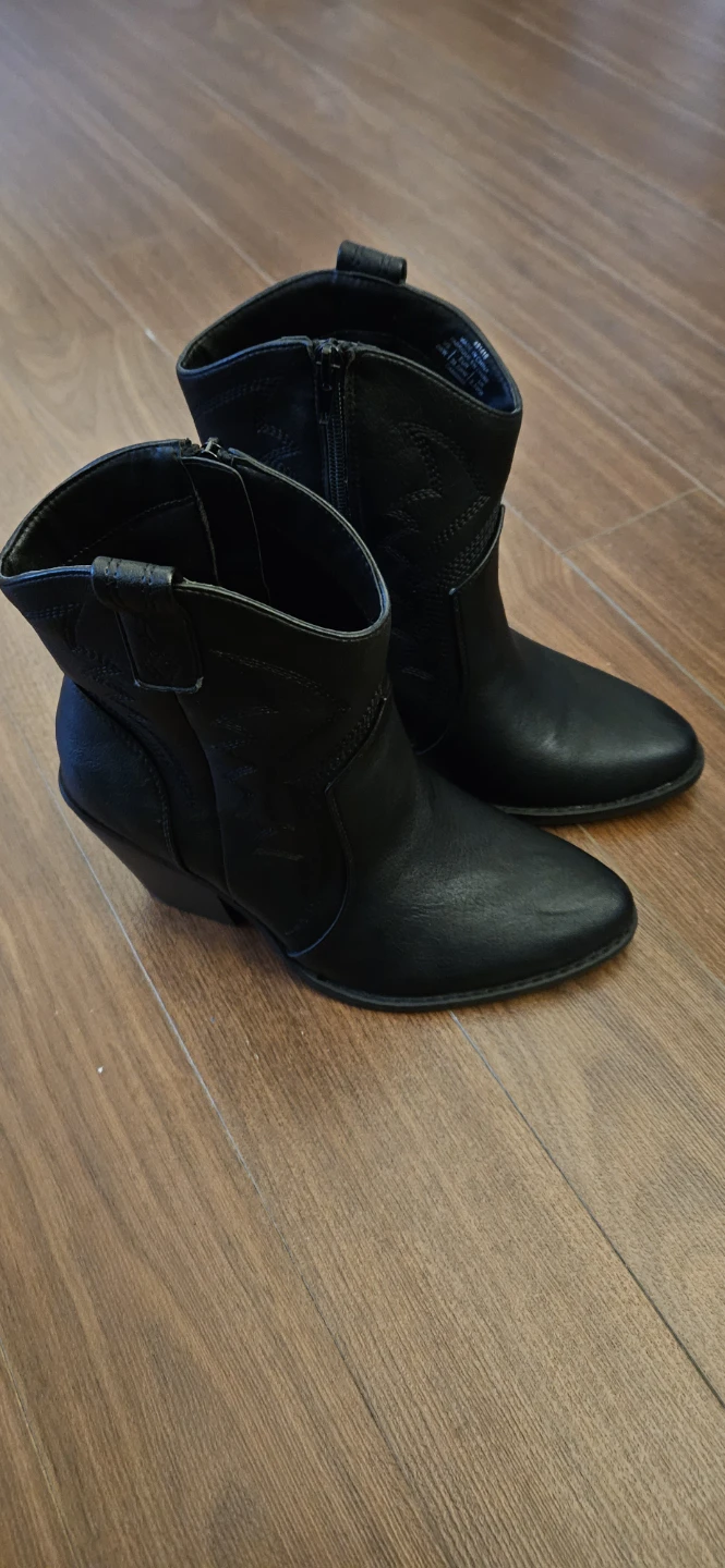 NWT PENN Black Western Ankle Cowboy Booties Wide Width [8WW]