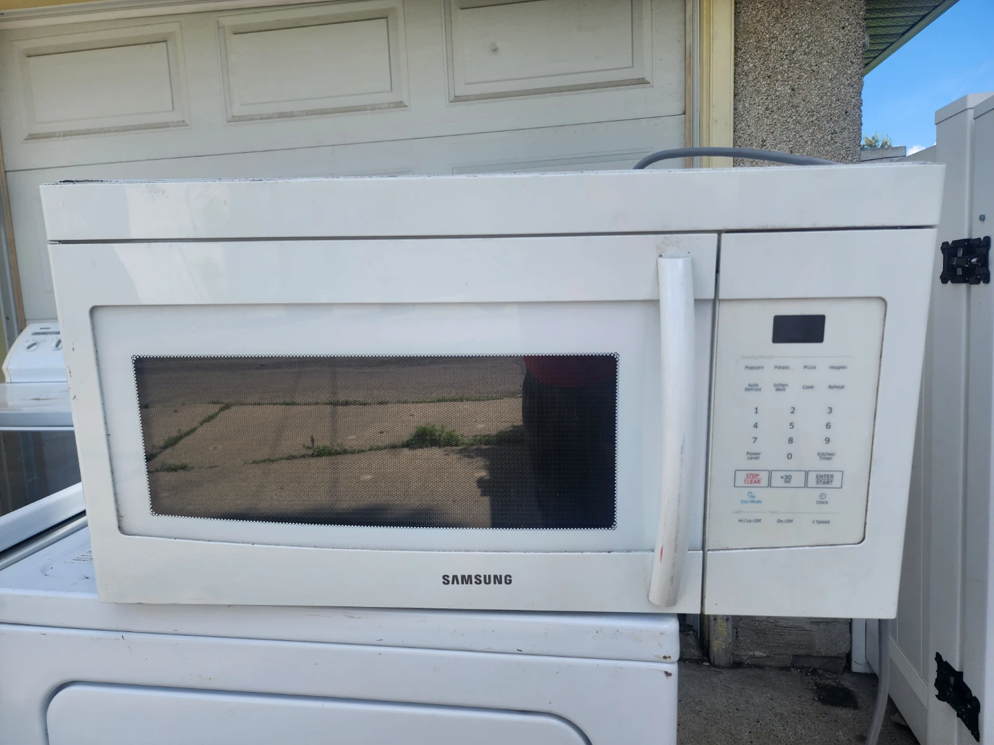 Kitchen and Laundry appliances - photo 5