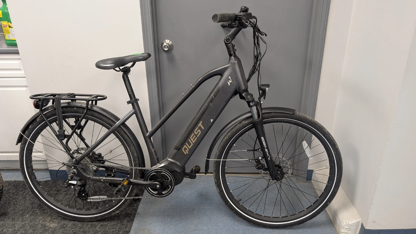 Quest Electric Commuter Bike - No Charger, Electronics Untested