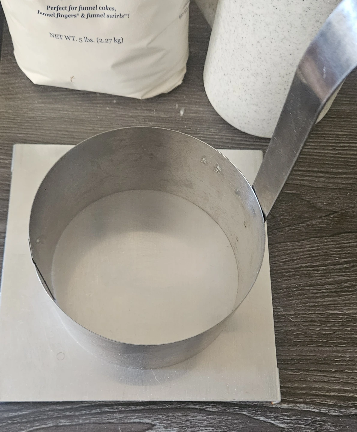 Gold Medal Old Fashioned Funnel Cake Mix with Batter Dispenser - photo 2