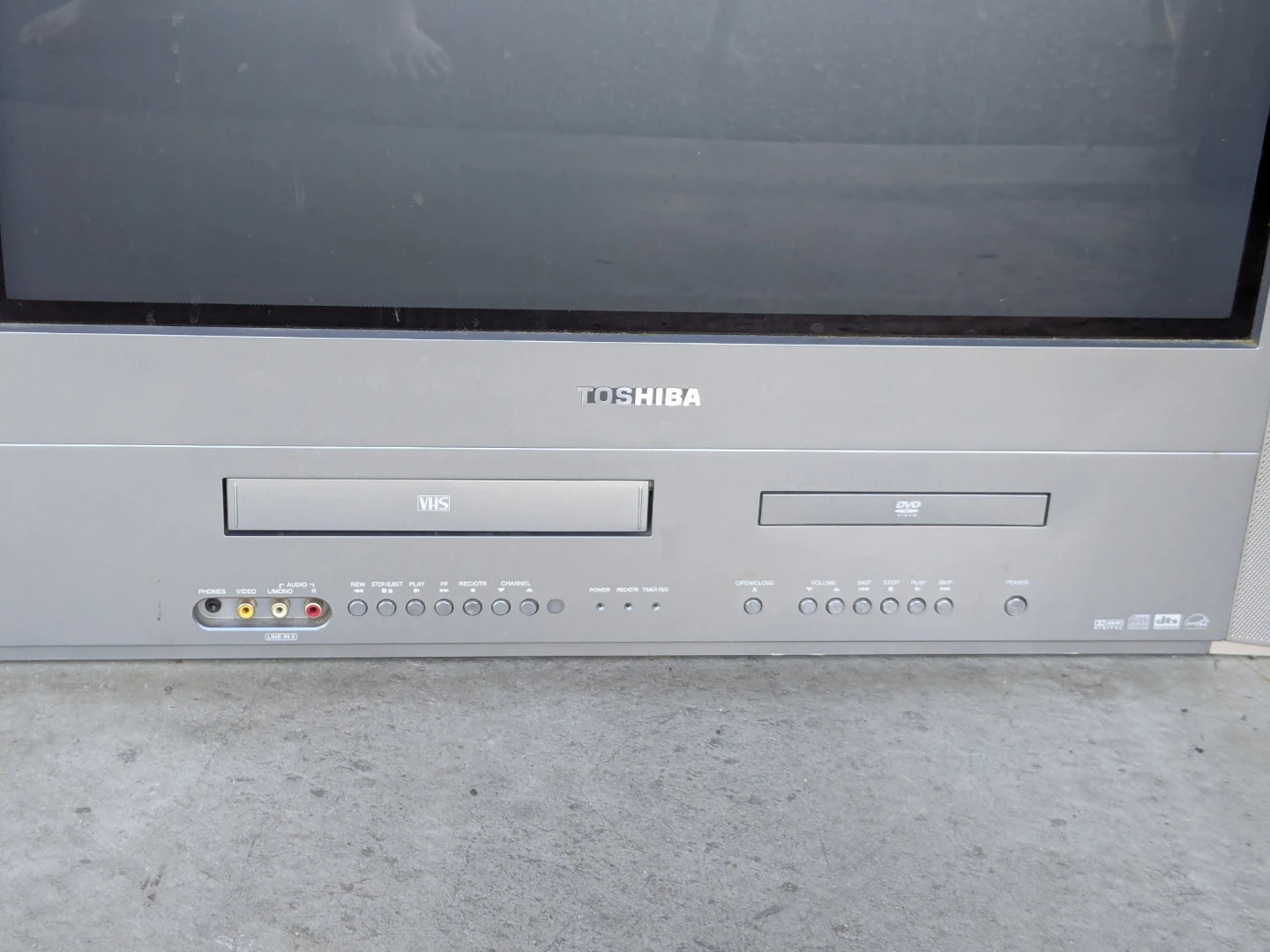 Toshiba CRT TV - photo 2
