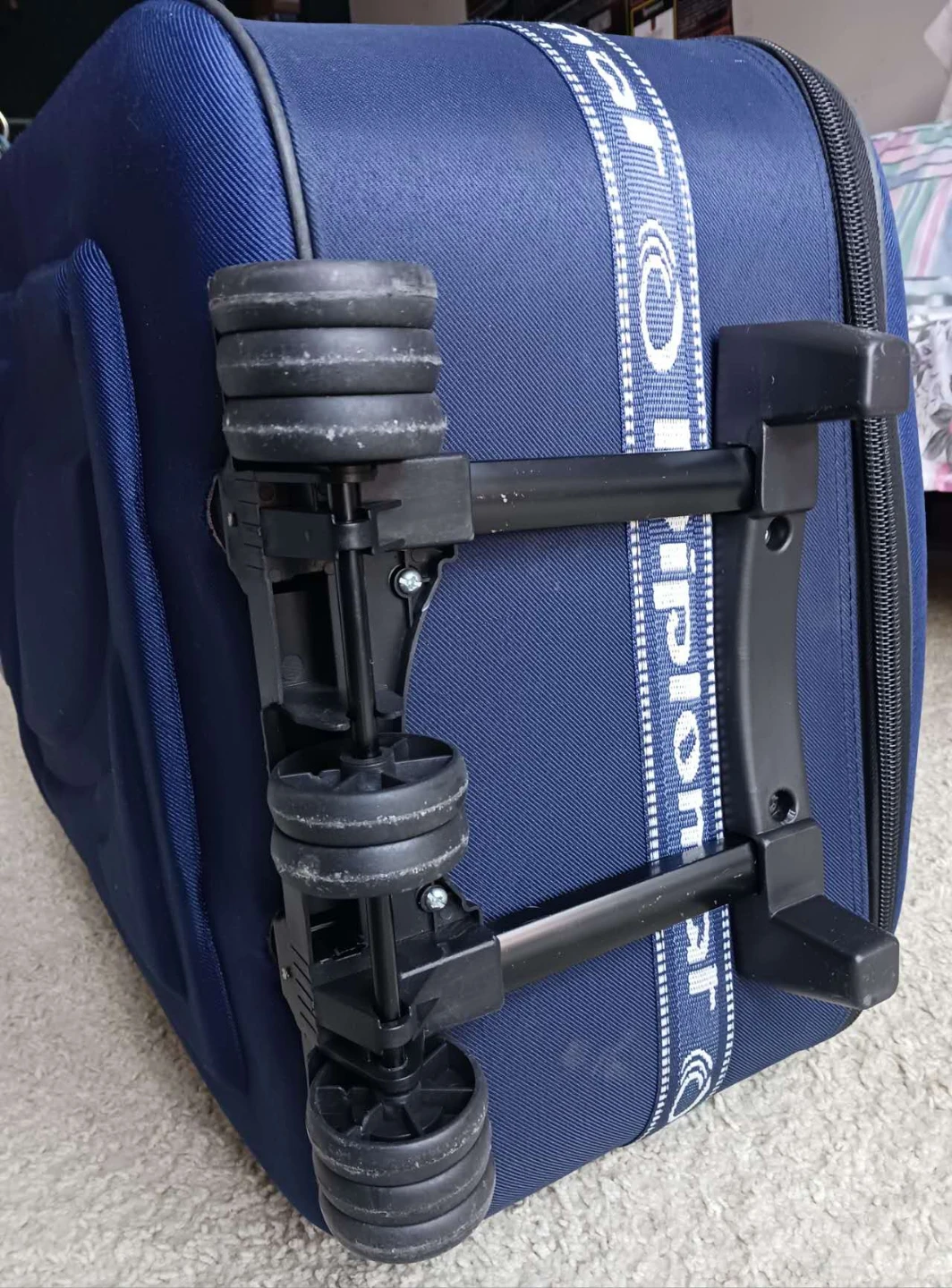 Blue Samsonite 31" Check-in Spinner Luggage - photo 3