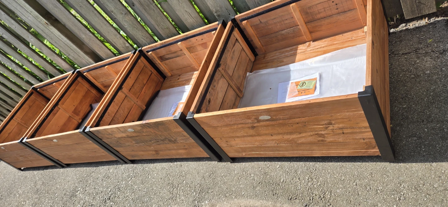 Planters boxes - photo 2