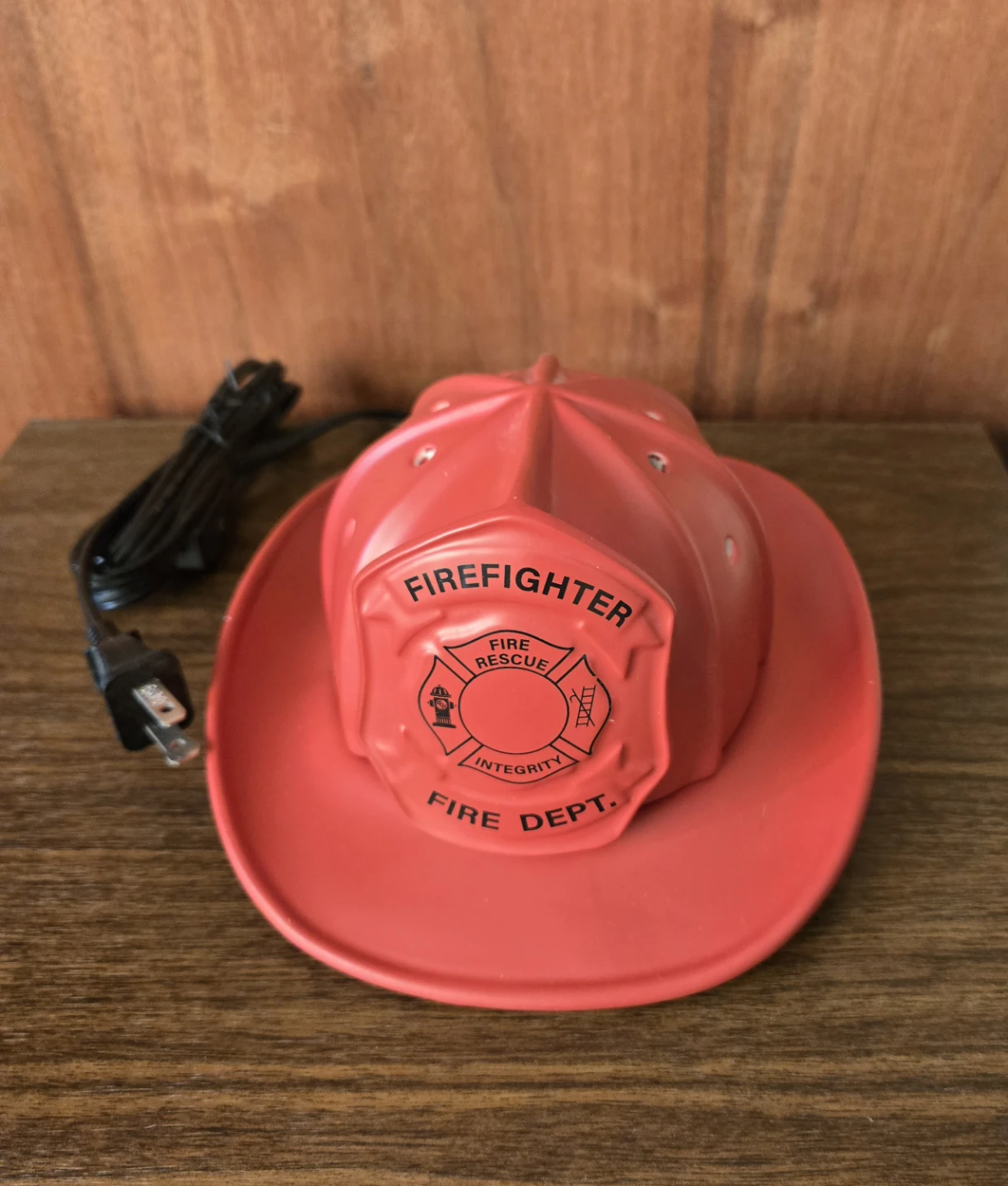 Vintage Firefighter Helmet Humidifier.  For sented oils
