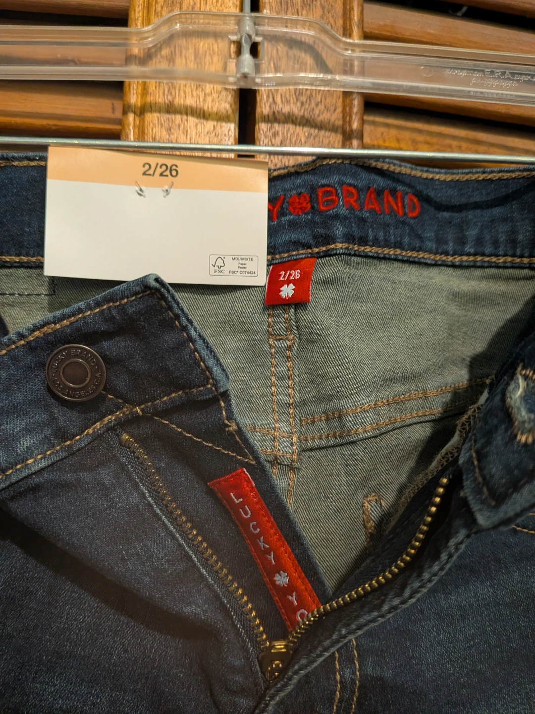 Brand New with tags Lucky Brand Women's Jeans Size 2/26 - photo 2