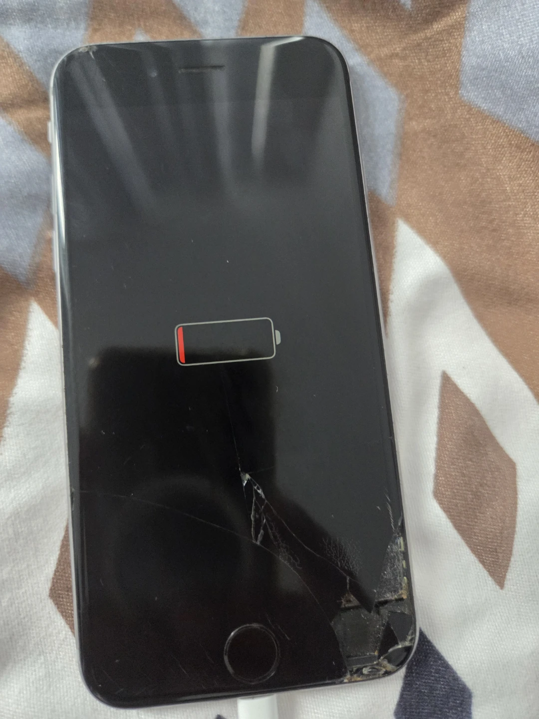 Apple iPhone 6s - Silver - photo 4