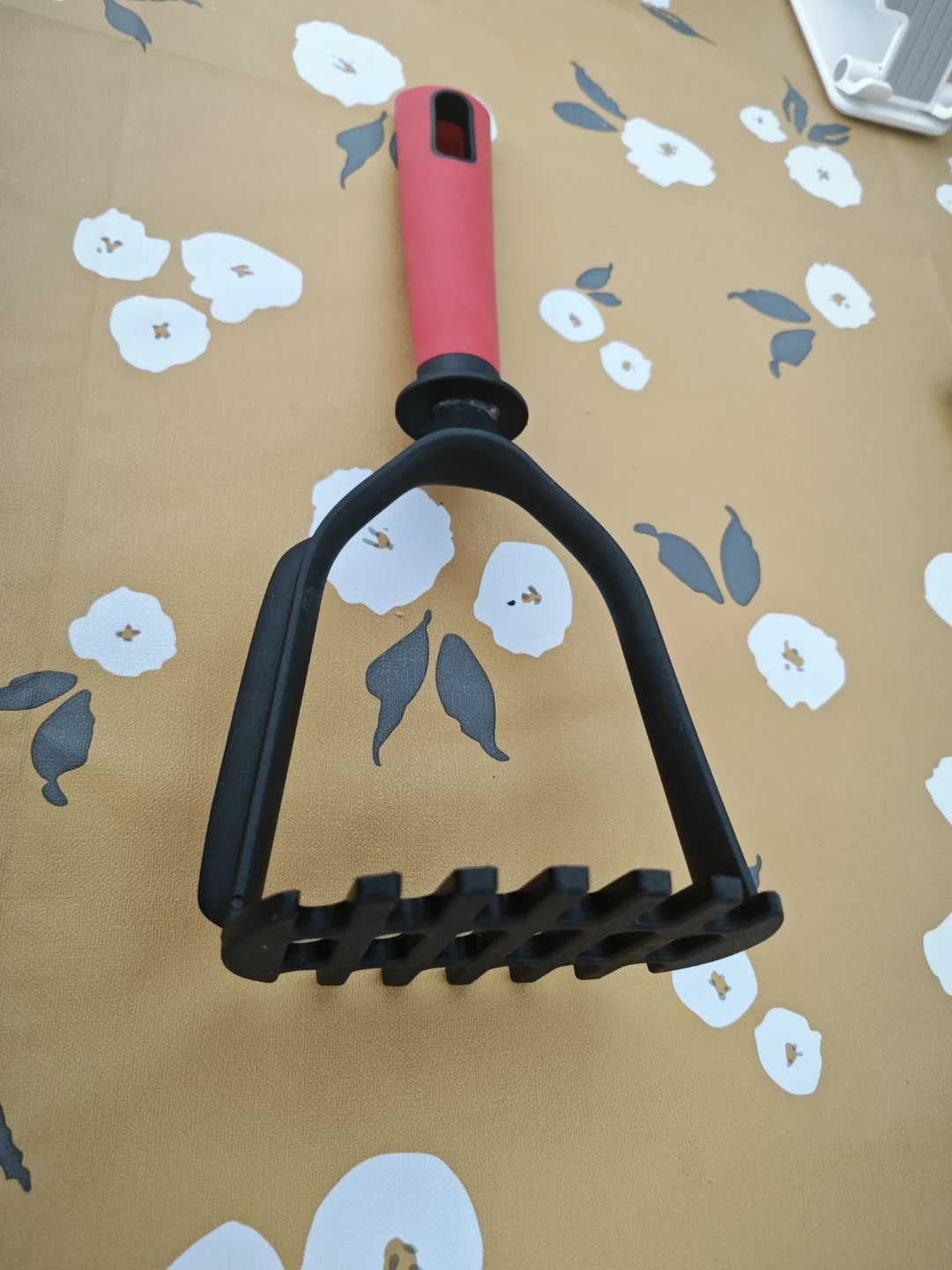 Potato Masher with Red Handle - photo 2