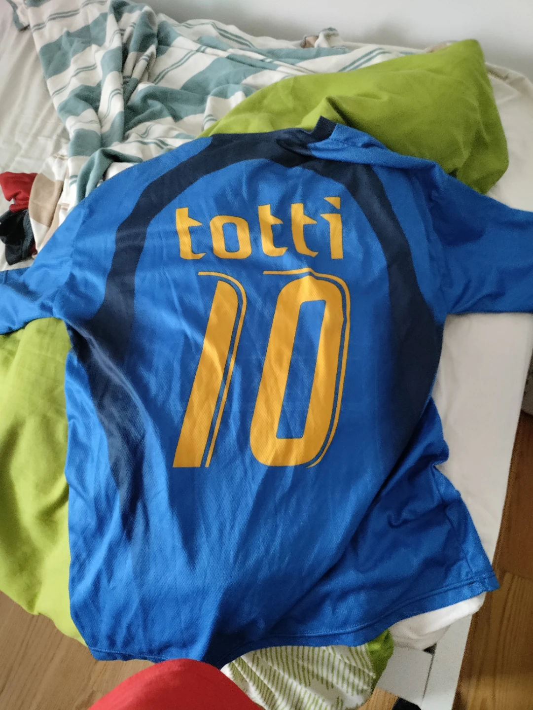 Nike Italy Totti 10 Soccer Jersey
