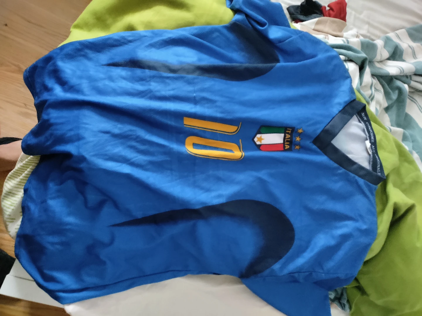 Nike Italy Totti 10 Soccer Jersey - photo 2