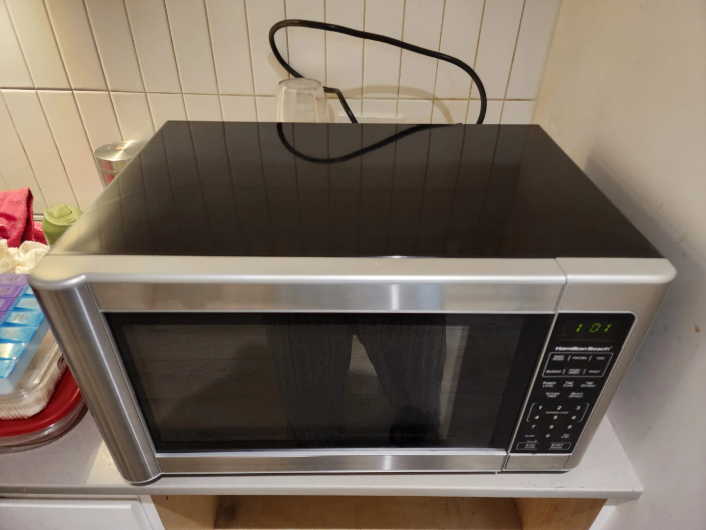 Hamilton Beach Microwave Oven - photo 4