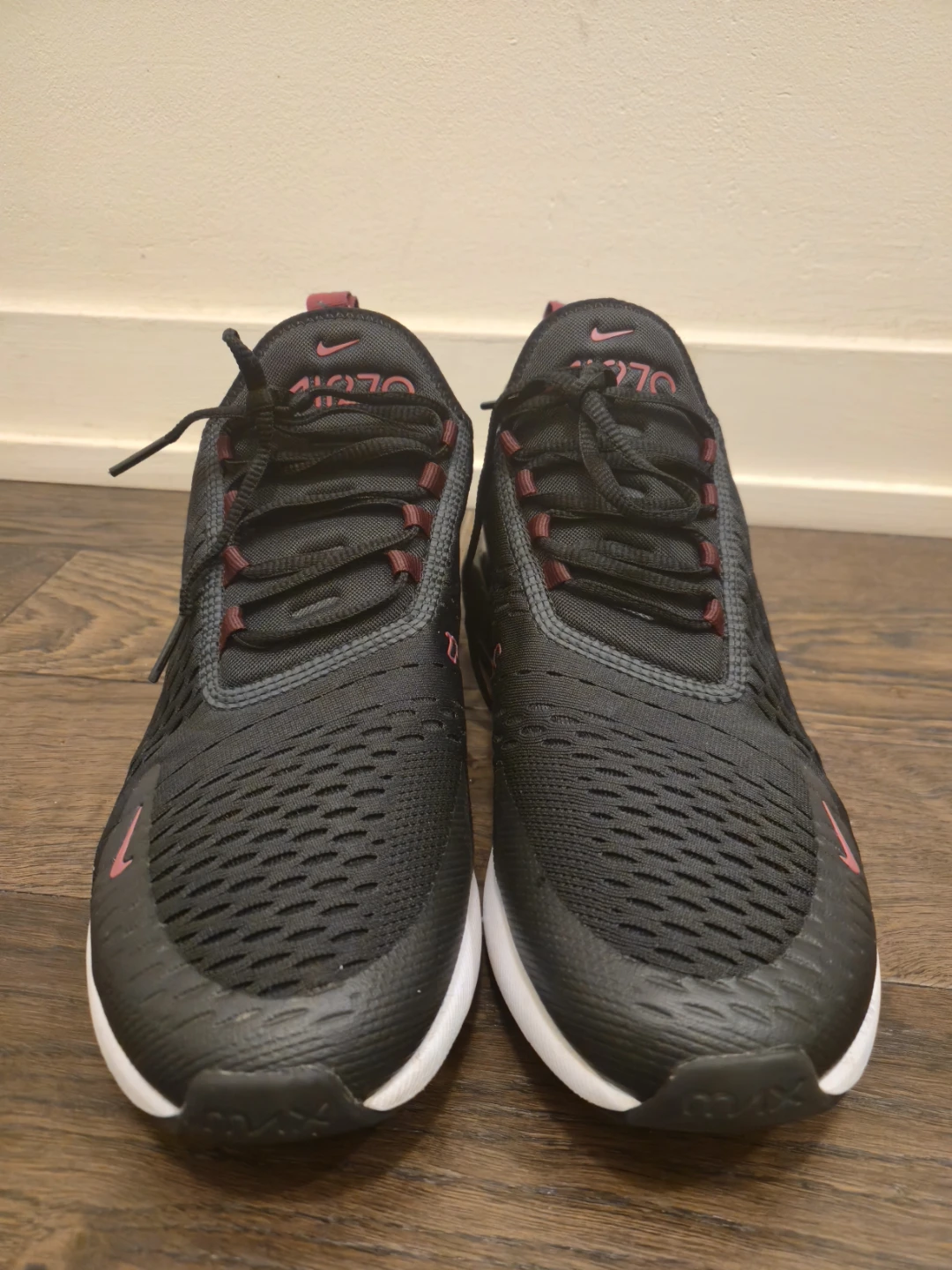 Nike Air Max 270 Men's Running Shoes Black/Red Size 10.5