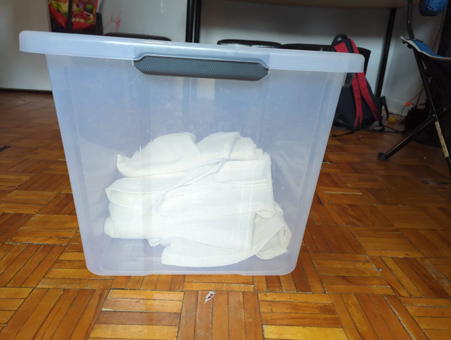Sterilite Storage Bin with Lid - photo 3