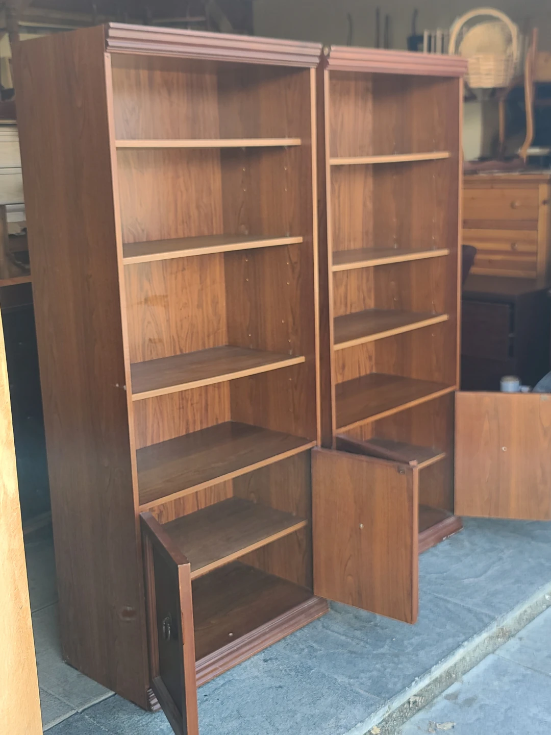 Pair of Vintage Wood Bookcases with Lower Cabinets - photo 4