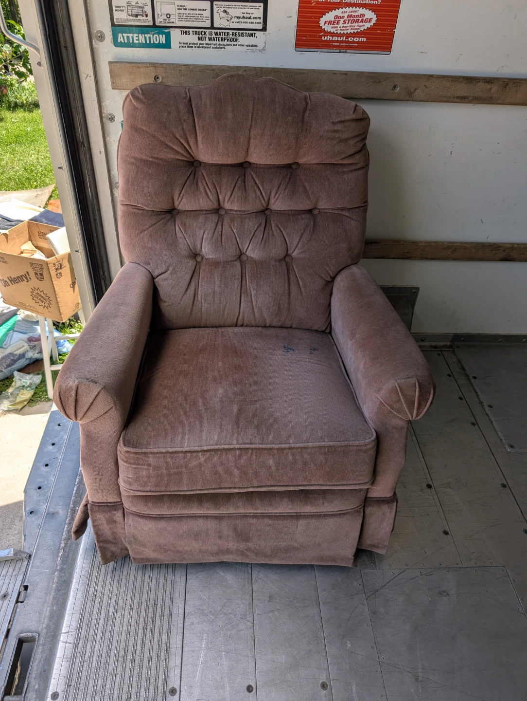 Pink Recliner Chair - La-z-boy