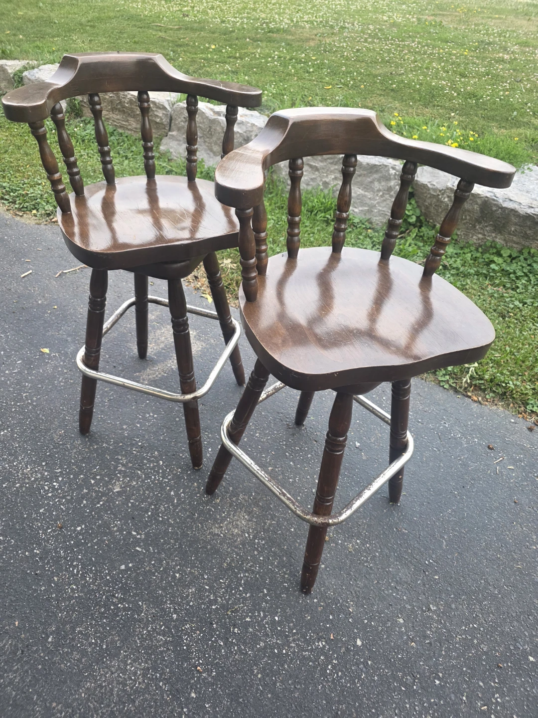 Wooden Swivel Bar Stools (Set of 2) - photo 3