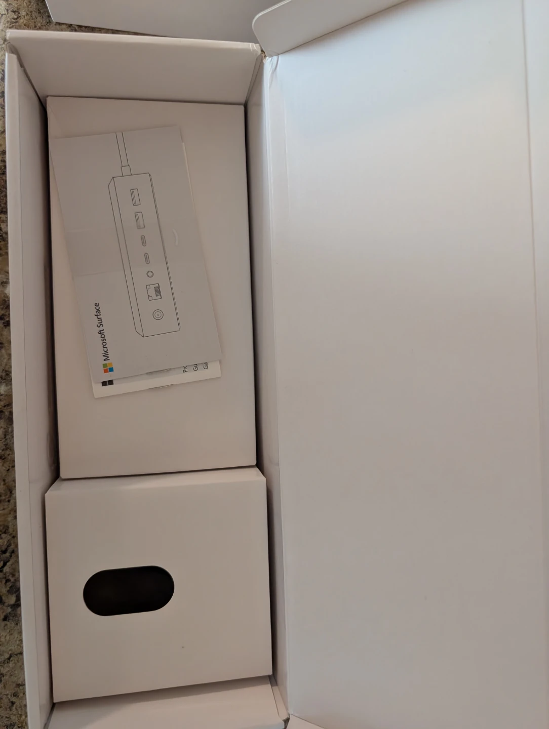 Microsoft Surface Dock 2 - photo 2