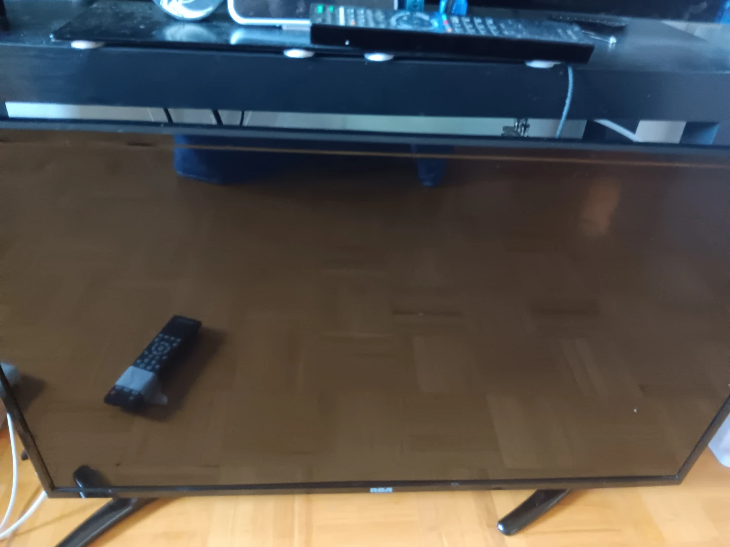 RCA 32" TV with Remote