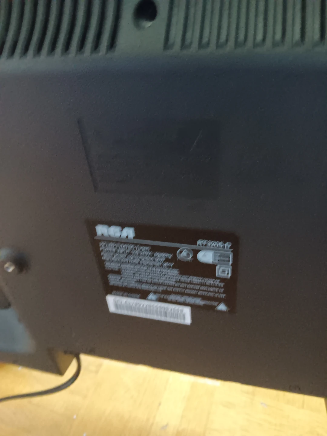 RCA 32" TV with Remote - photo 3