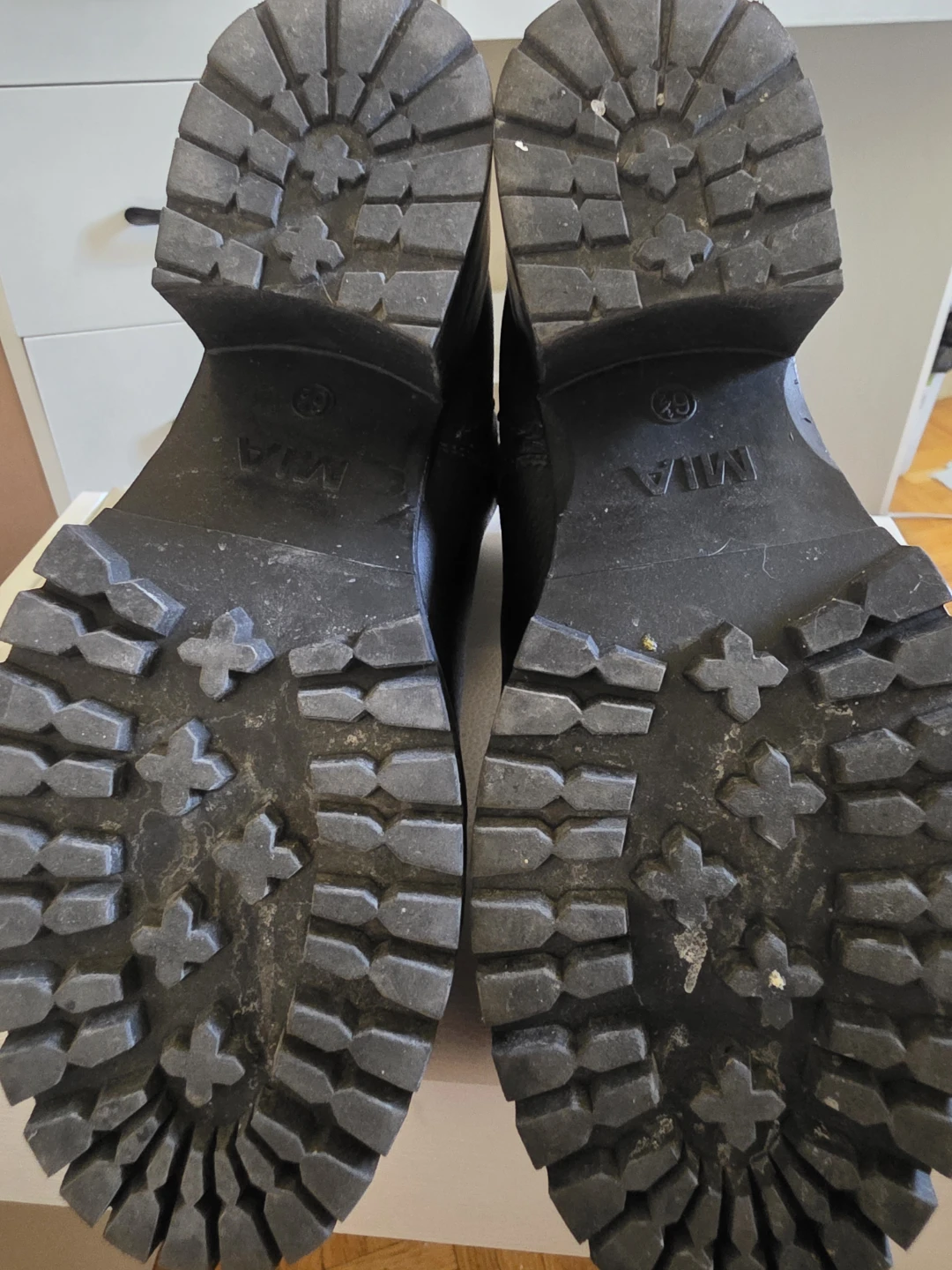 Black MIA Chelsea Boots - photo 3