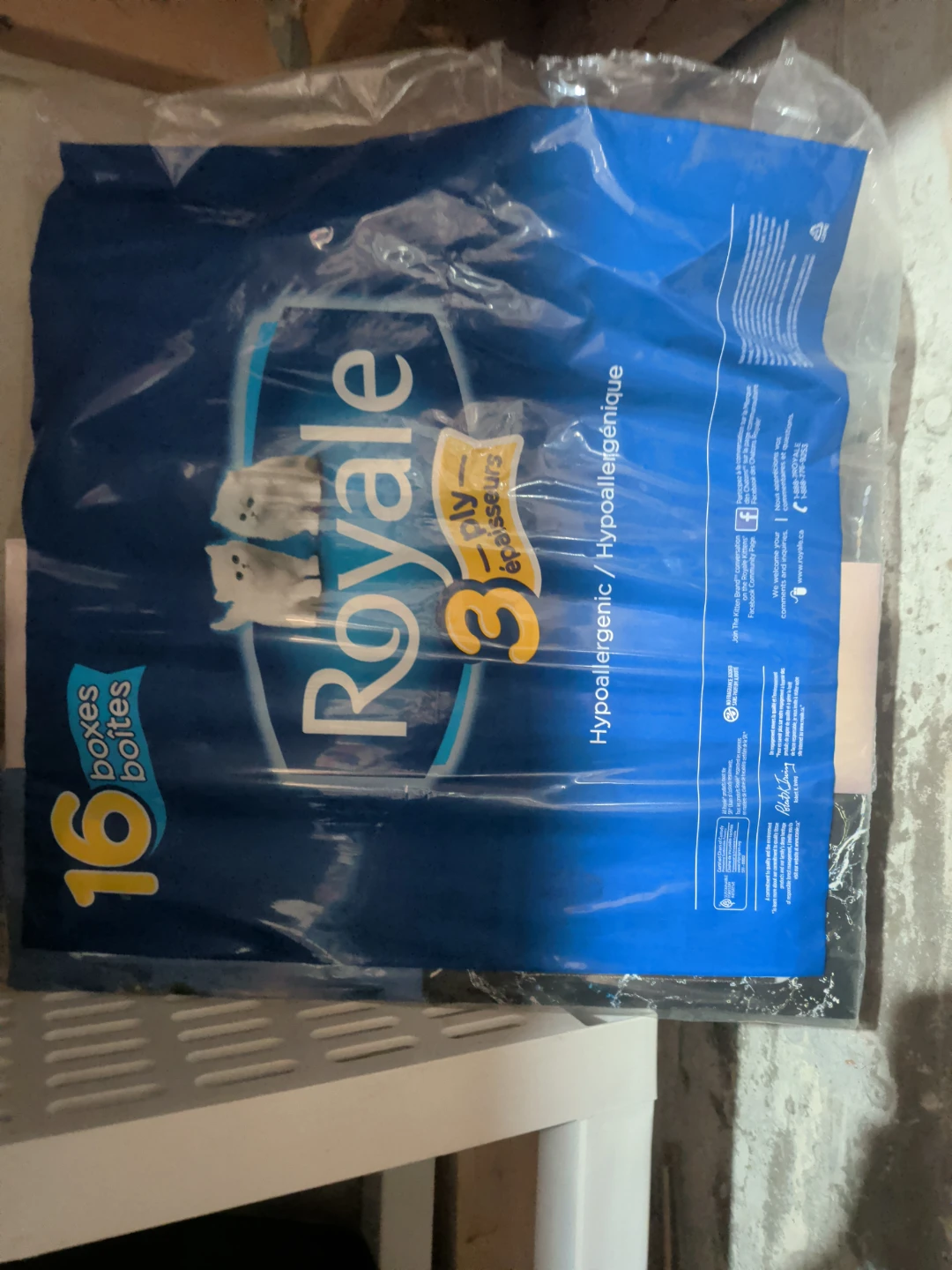 Royale Facial Tissues - 10 Boxes