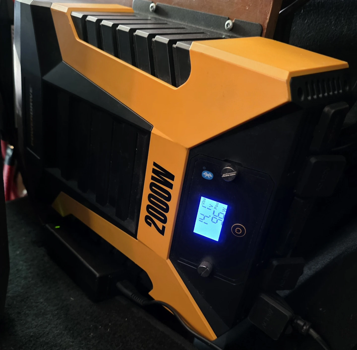 Power Drive 2000 Watt Power Inverter - photo 2