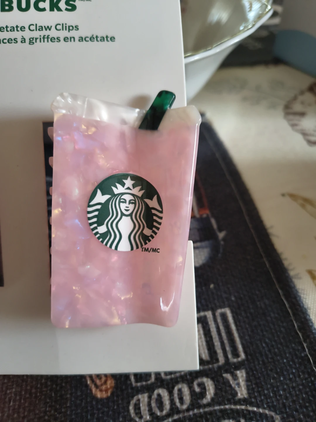 Starbucks Set of 2 Acetate Claw Clips - Pink Strawberry & Drink - photo 3