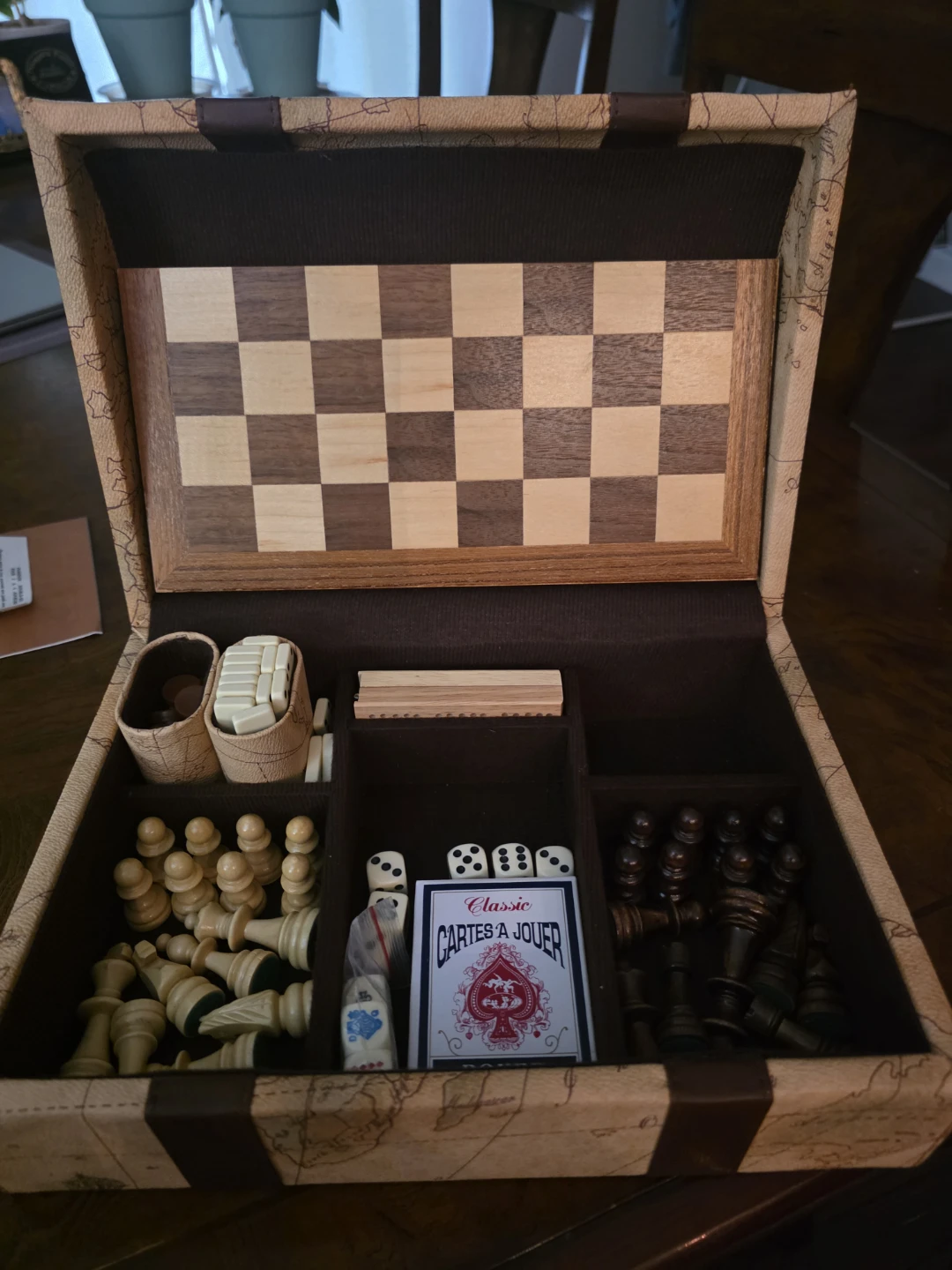 A game set of 6-in-1 games (chess, backgammon, dominoes - photo 3