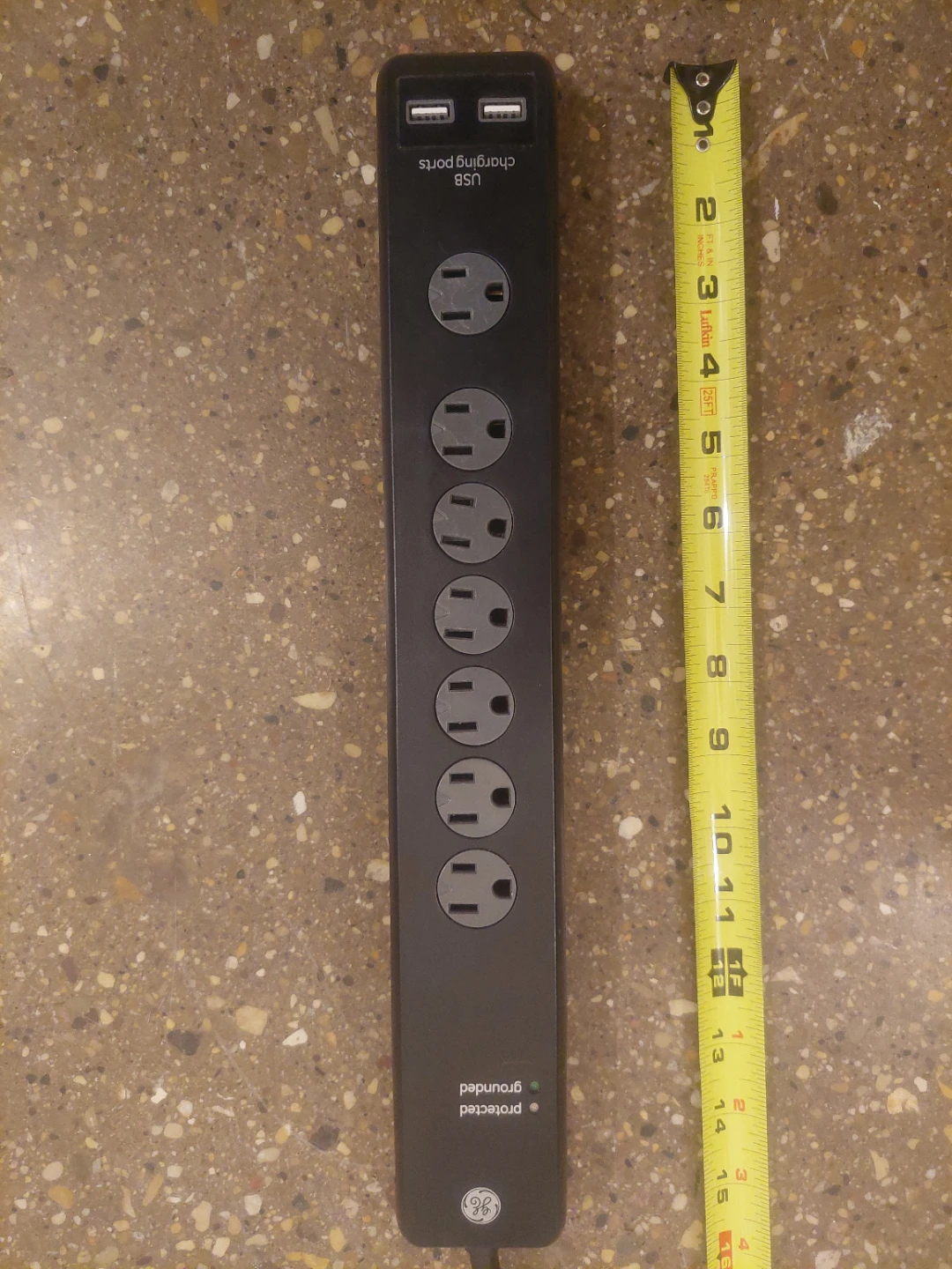 GE Surge Protector Power Strip with USB Charging Ports - photo 2