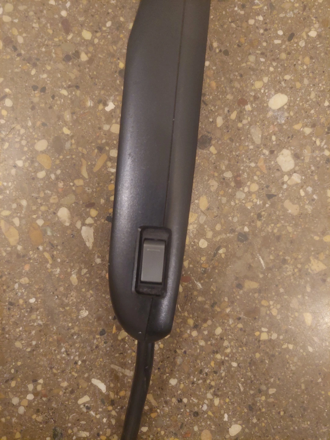 GE Surge Protector Power Strip with USB Charging Ports - photo 5