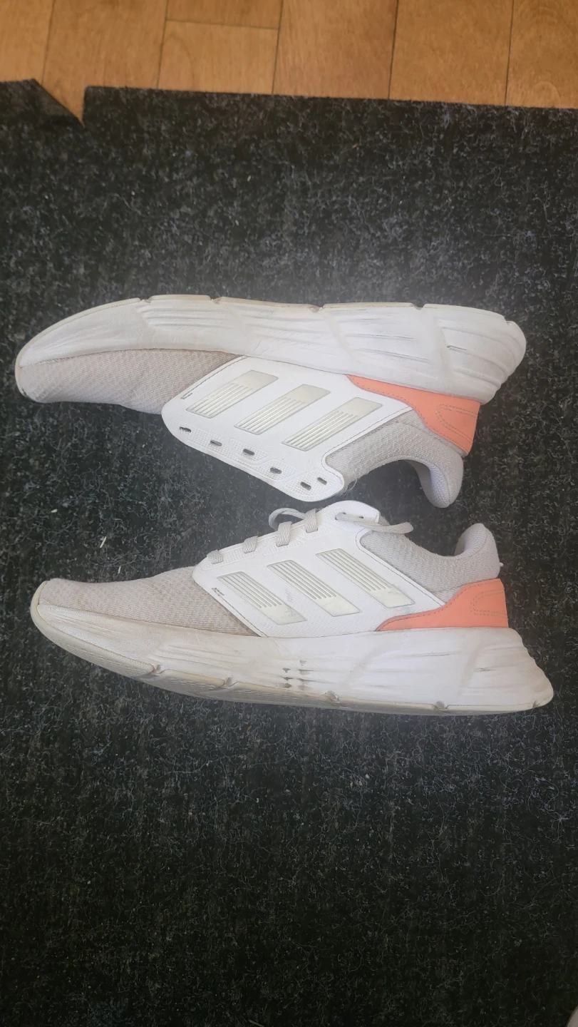 Adidas Women's Running Shoes Size 10 - photo 2