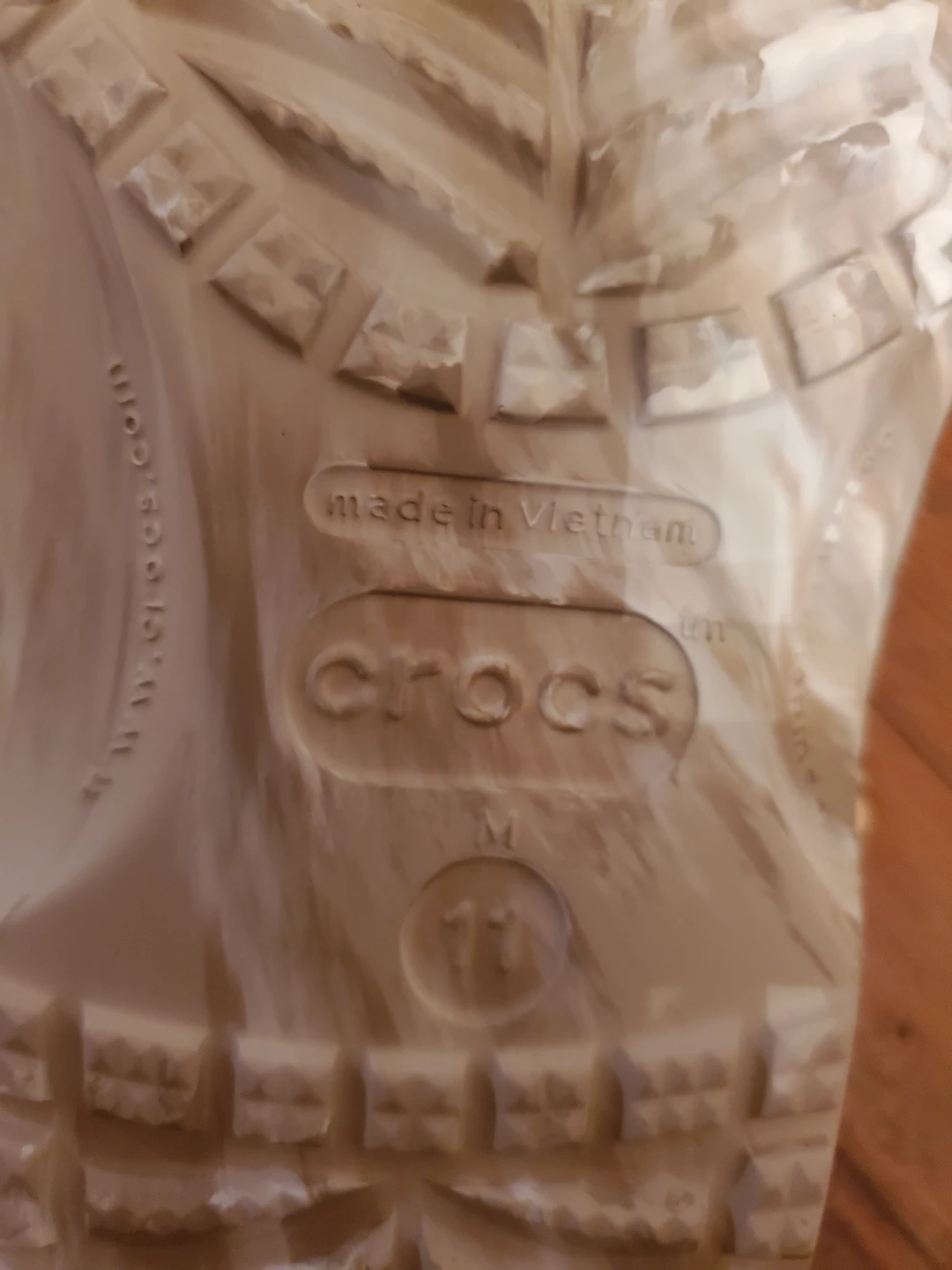 TIM HORTONS LIMITED CROCS NEW - photo 4