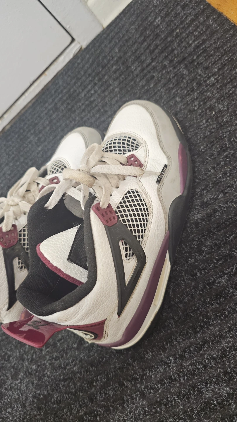 Air Jordan 4 PSG Sneakers