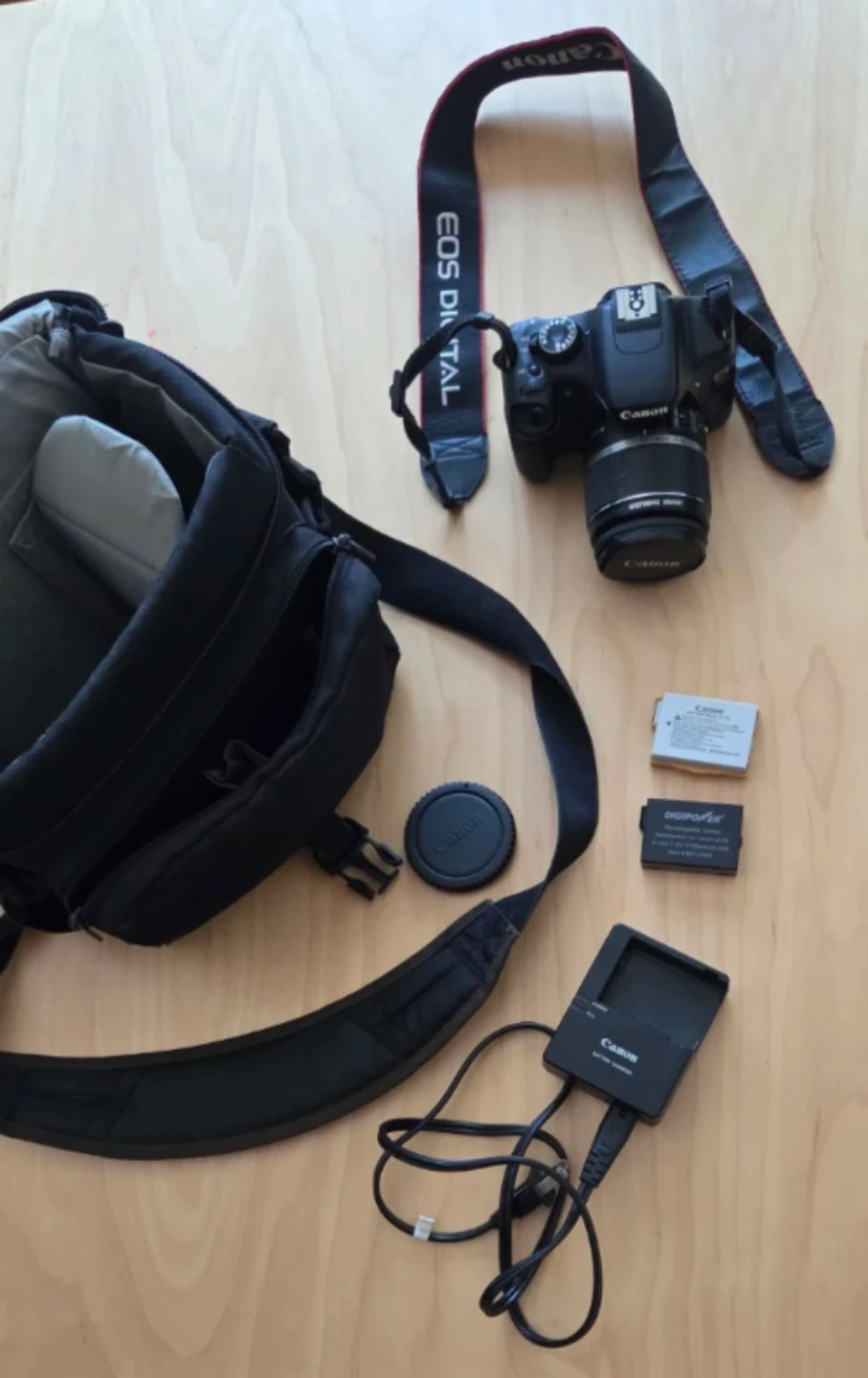 Canon EOS Rebel T3i + accessories 📸