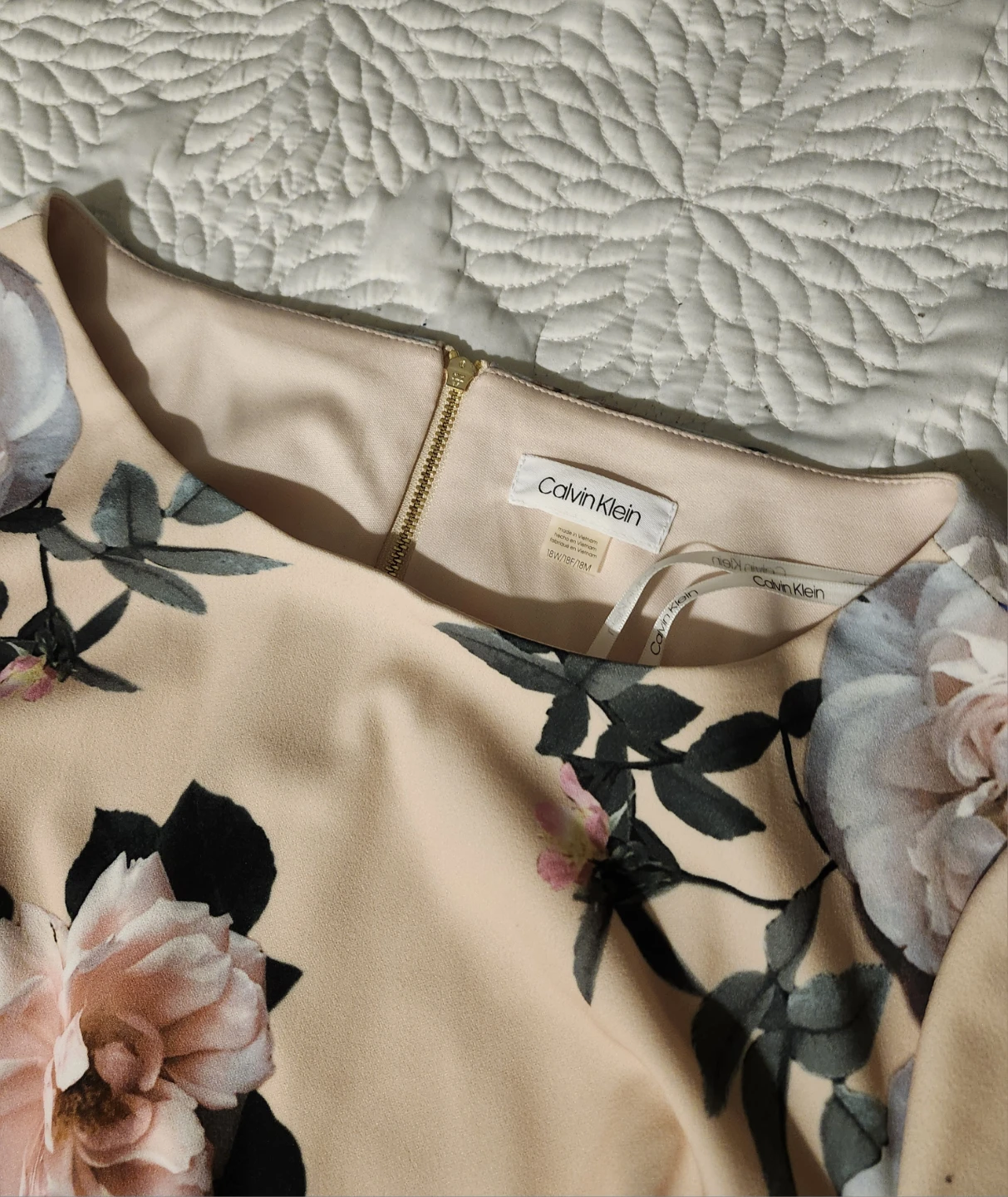 Calvin Klein Floral Bell Sleeve Dress - Size 18W - photo 4