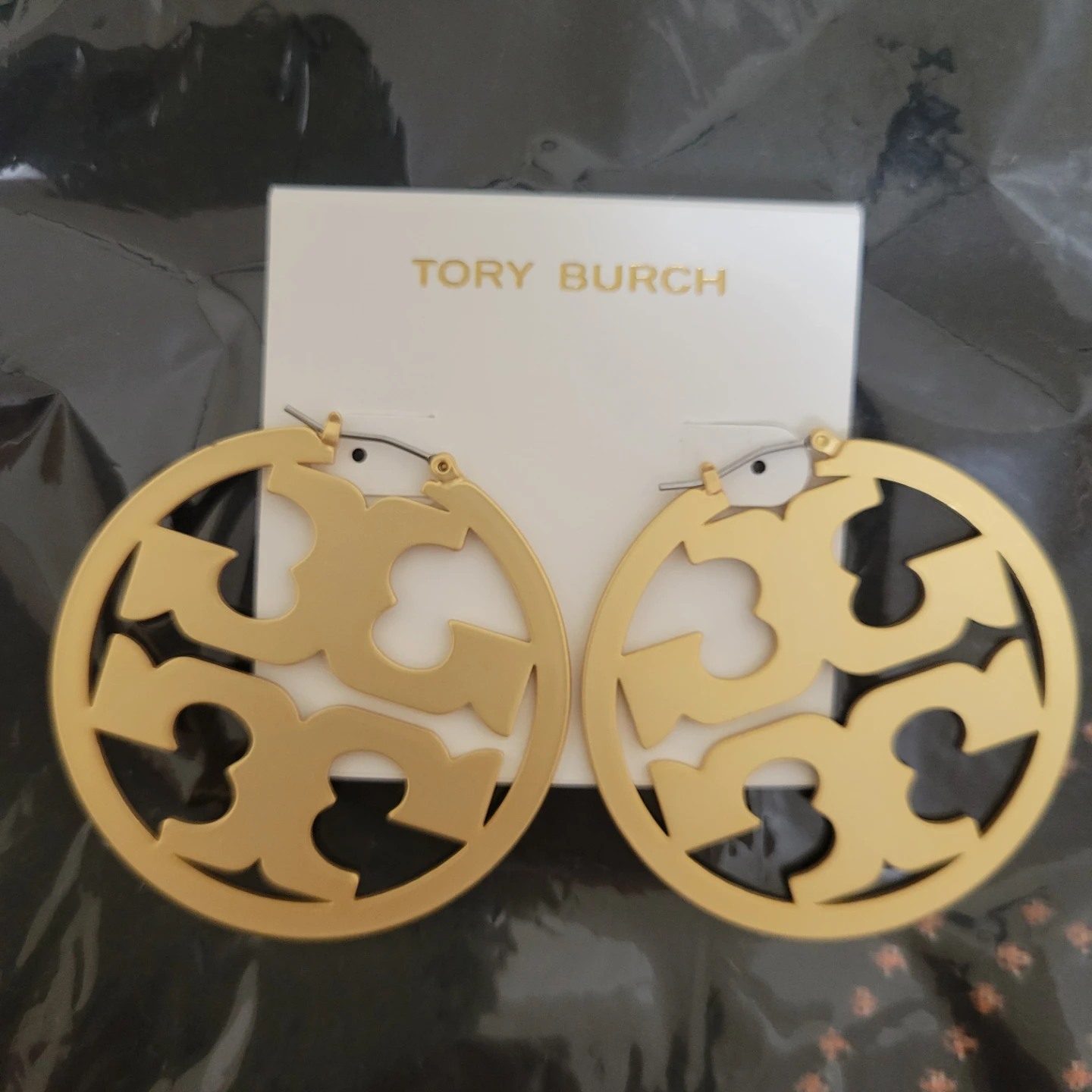 Gold Tone Hoop Earrings - photo 3