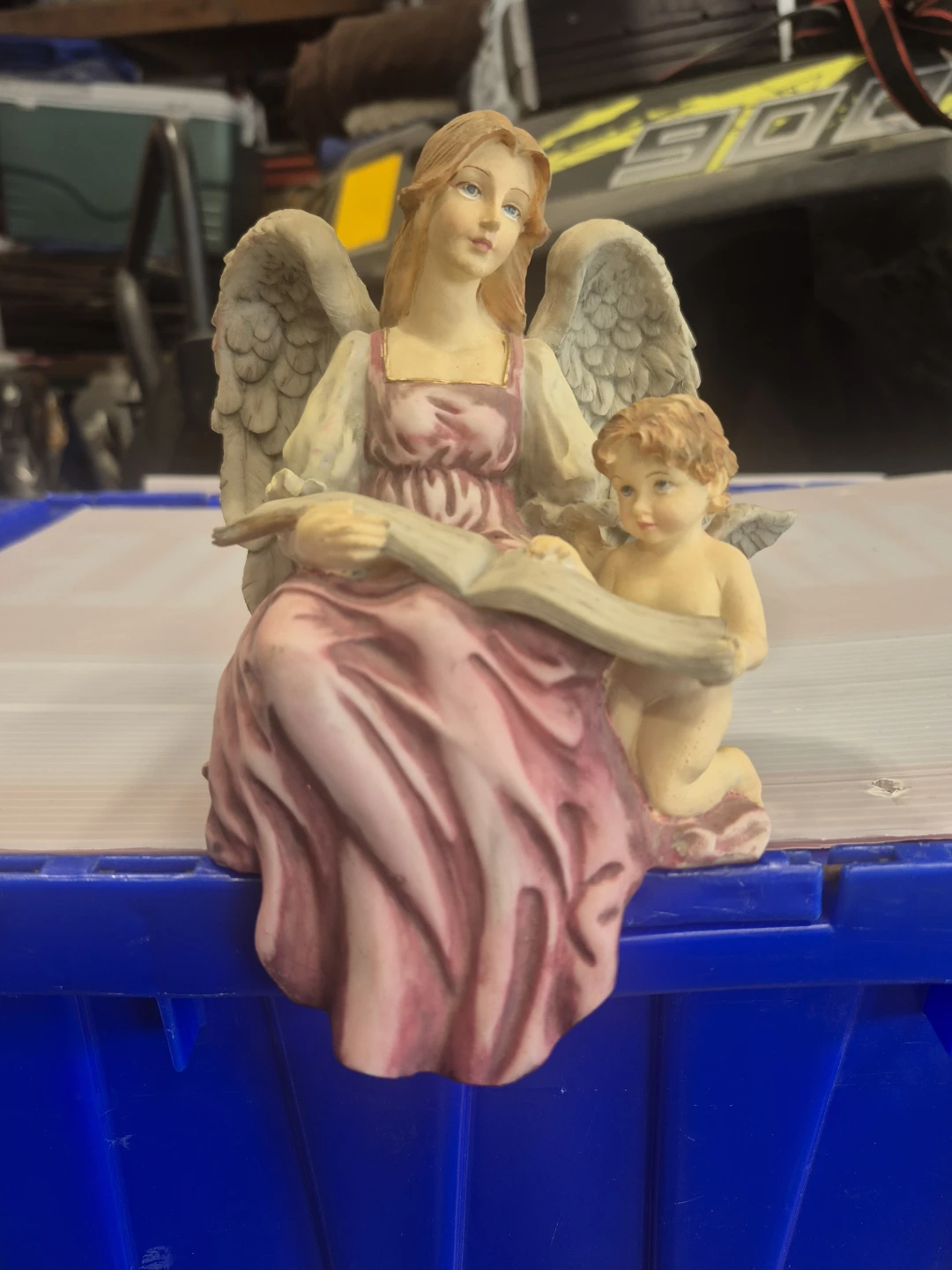 Sankyo Music Box Angel Figurine
