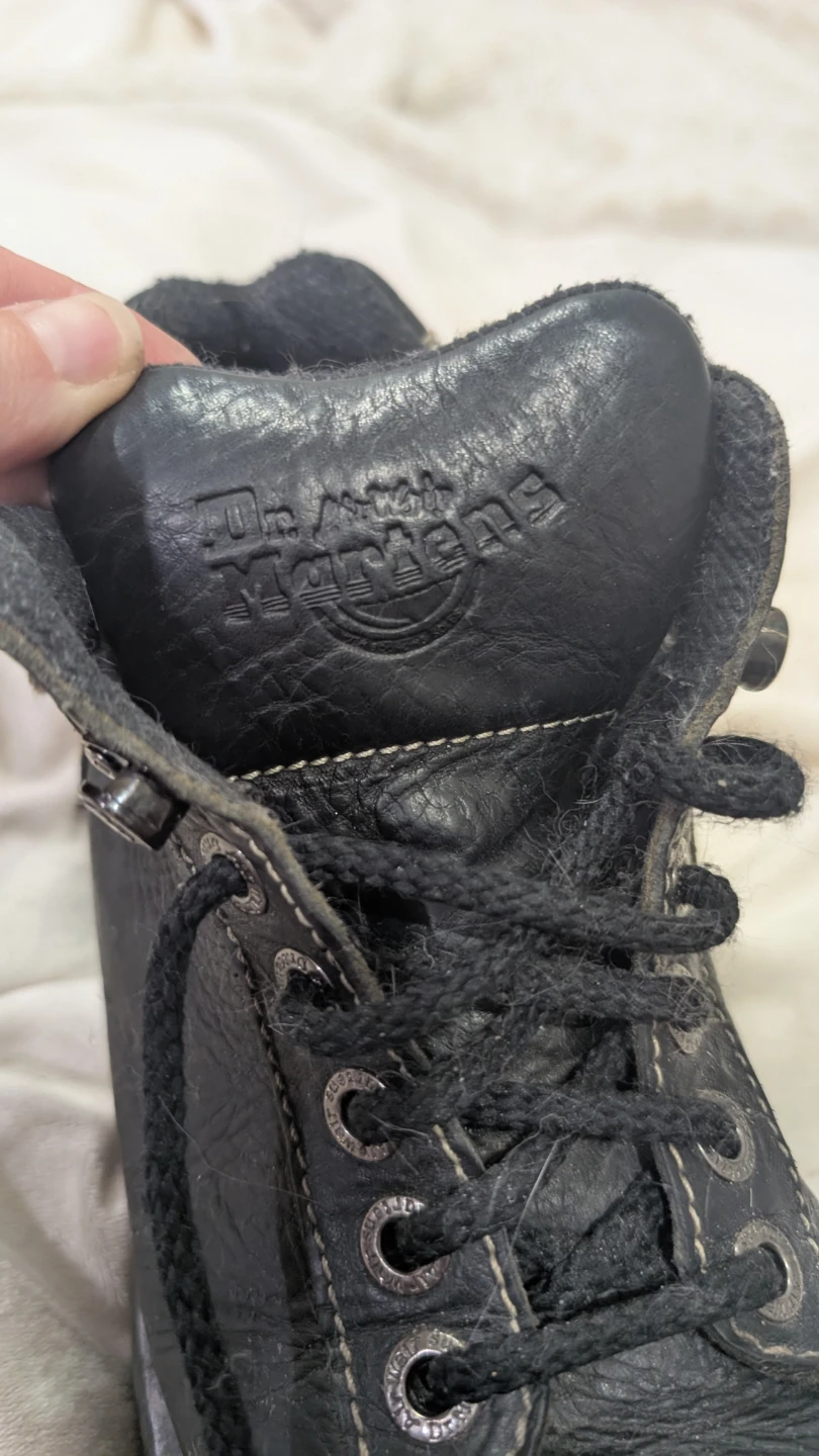 Dr. Martens Black Leather Boots Size 5 - photo 4