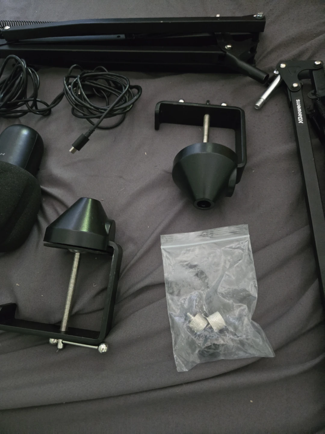 HyperX QuadCast Microphone Set with Boom Arm - photo 3