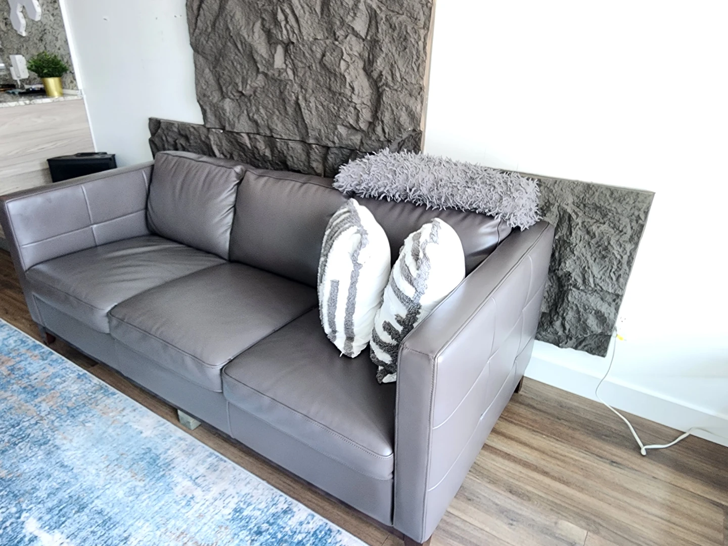 Grey Leather Sofa - photo 3