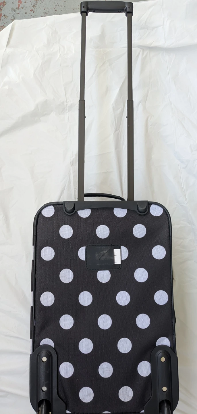 Rockland 19" Carry-On Luggage - photo 3