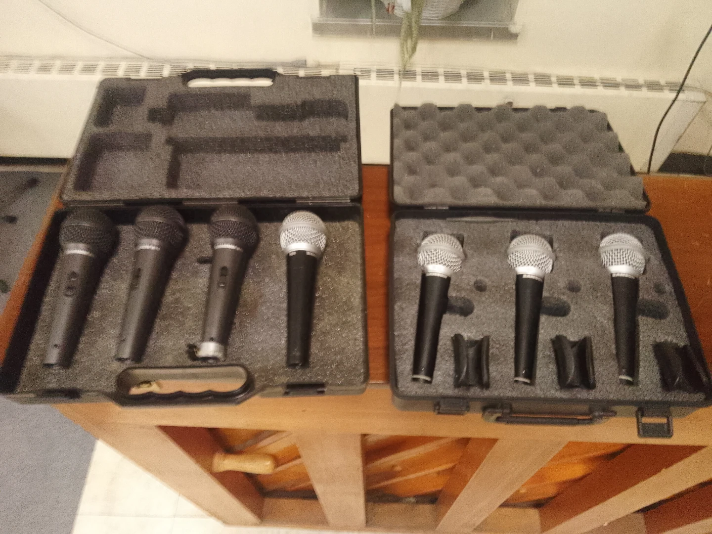 Samson R21 & R11 Dynamic Microphones with Case