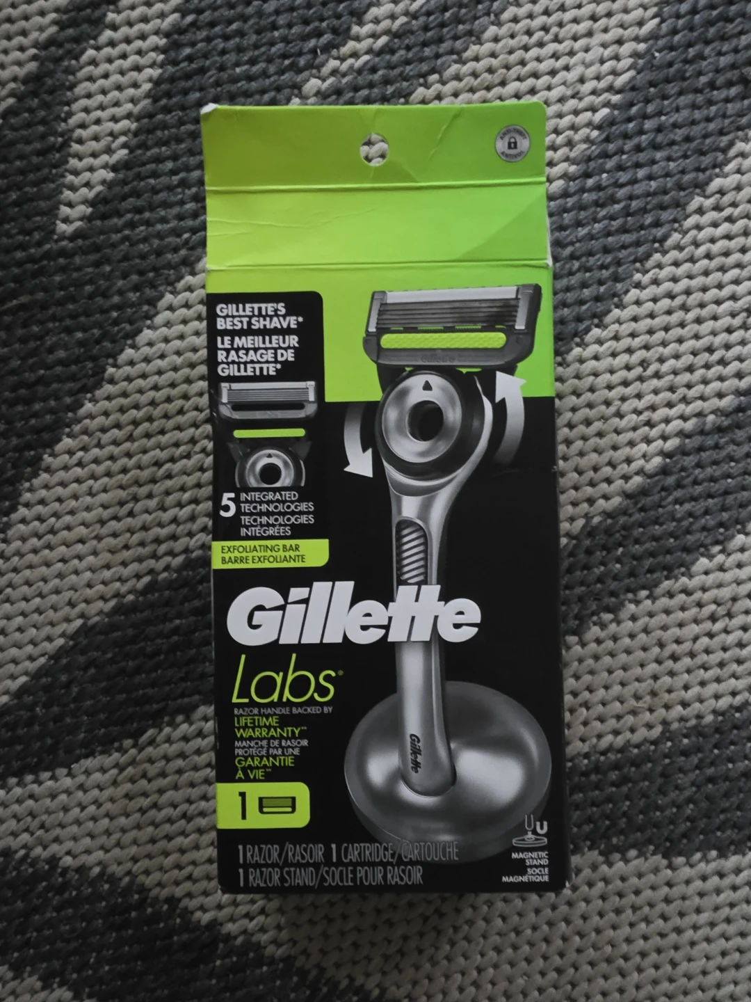 Gillette Labs Razor with Magnetic Stand