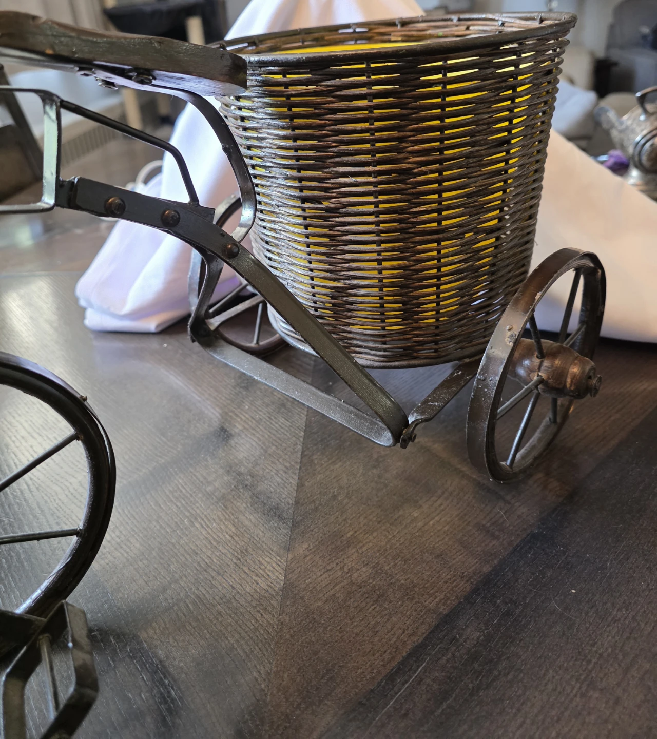 Vintage Metal & Wood Tricycle Bicycle Plant Stand/wicker basket - photo 3