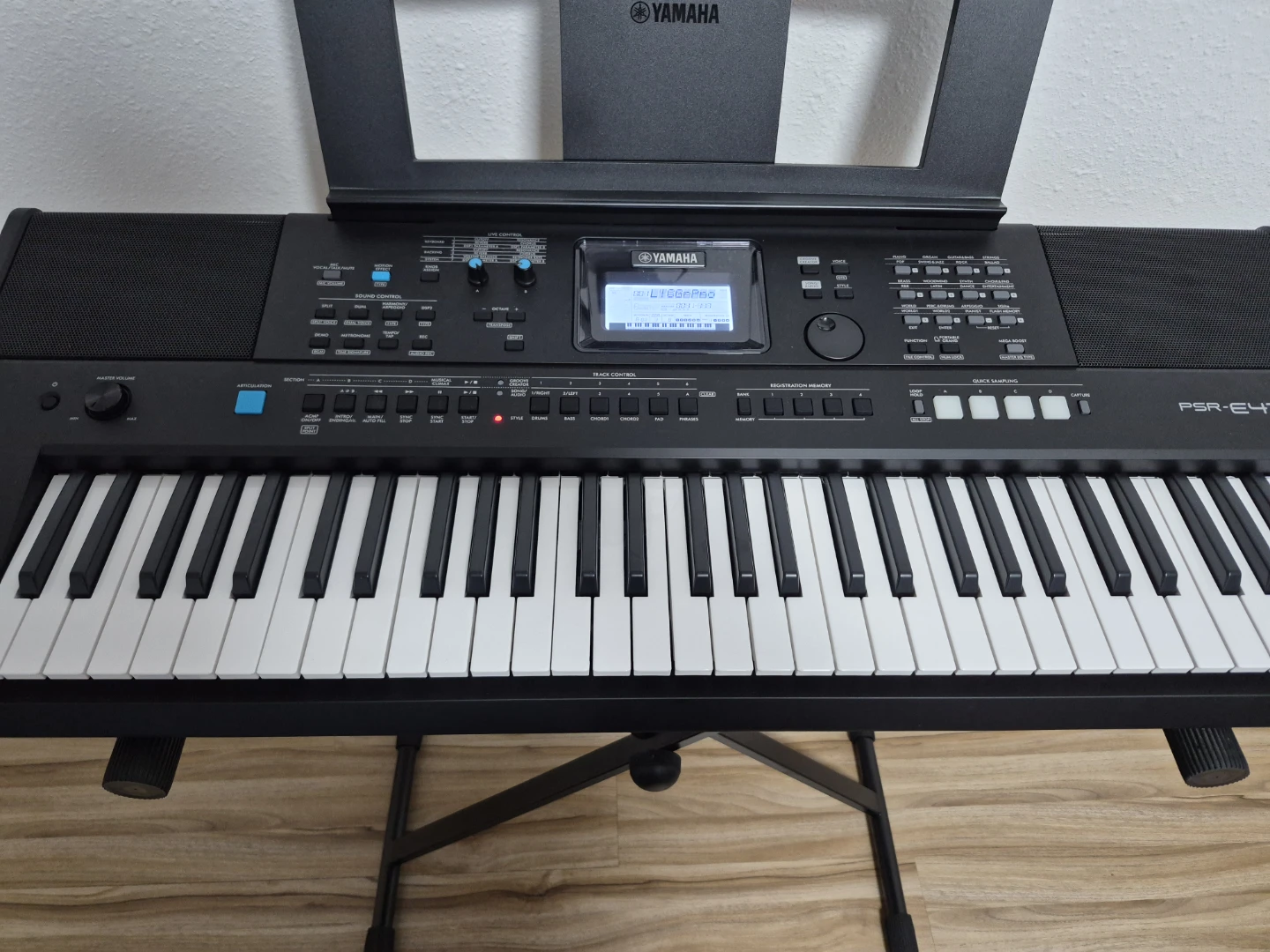 Yamaha PSR-E473 Keyboard - photo 2