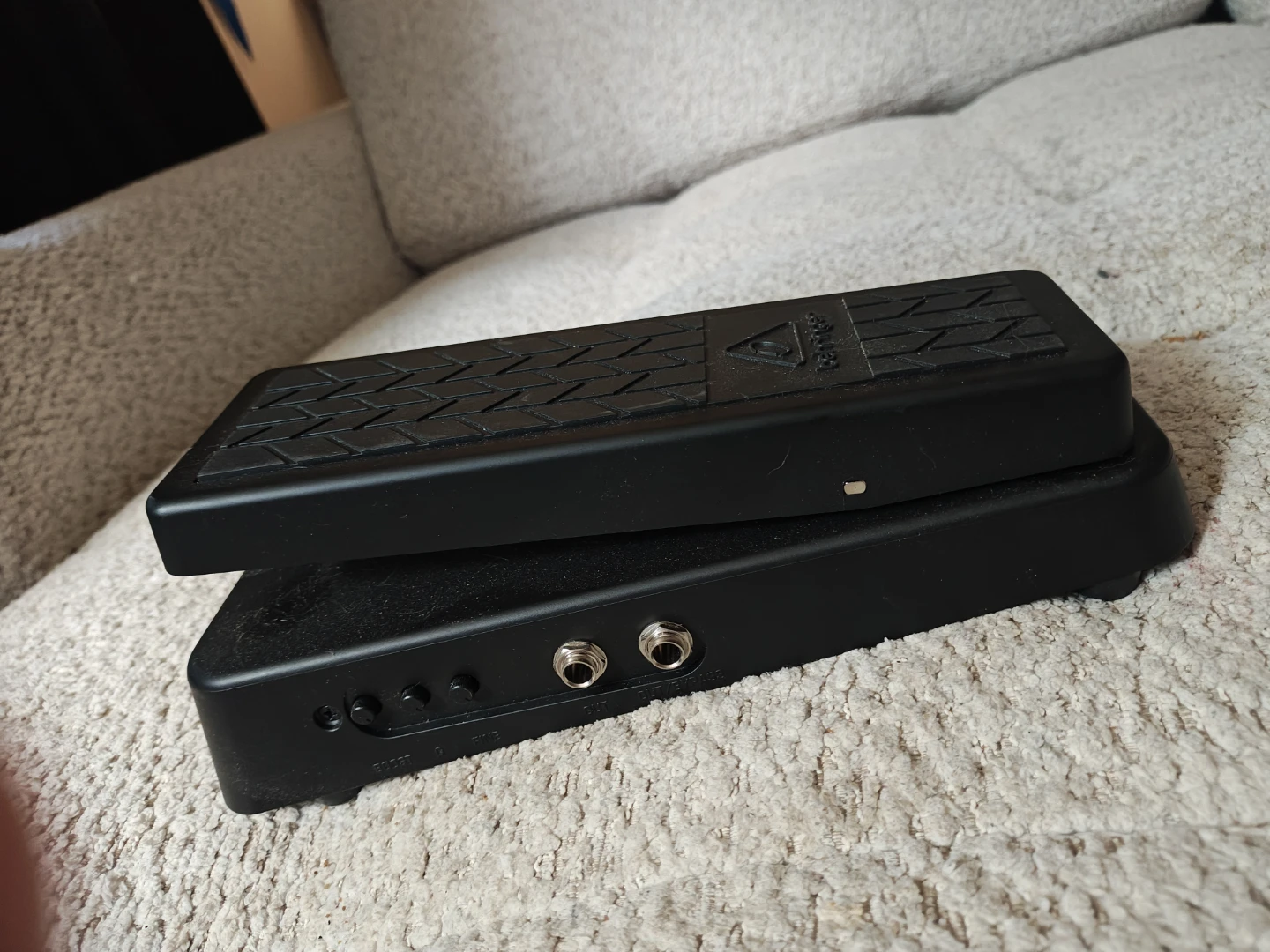 Behringer Hell Babe HB01 Wah Pedal