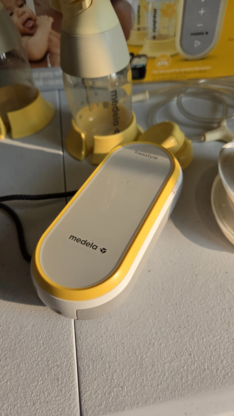 Medela Freestyle Flex Breast Pump - photo 3